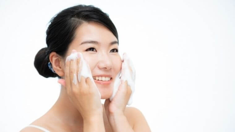 泡立て方を意識した洗顔が肌に与える効果